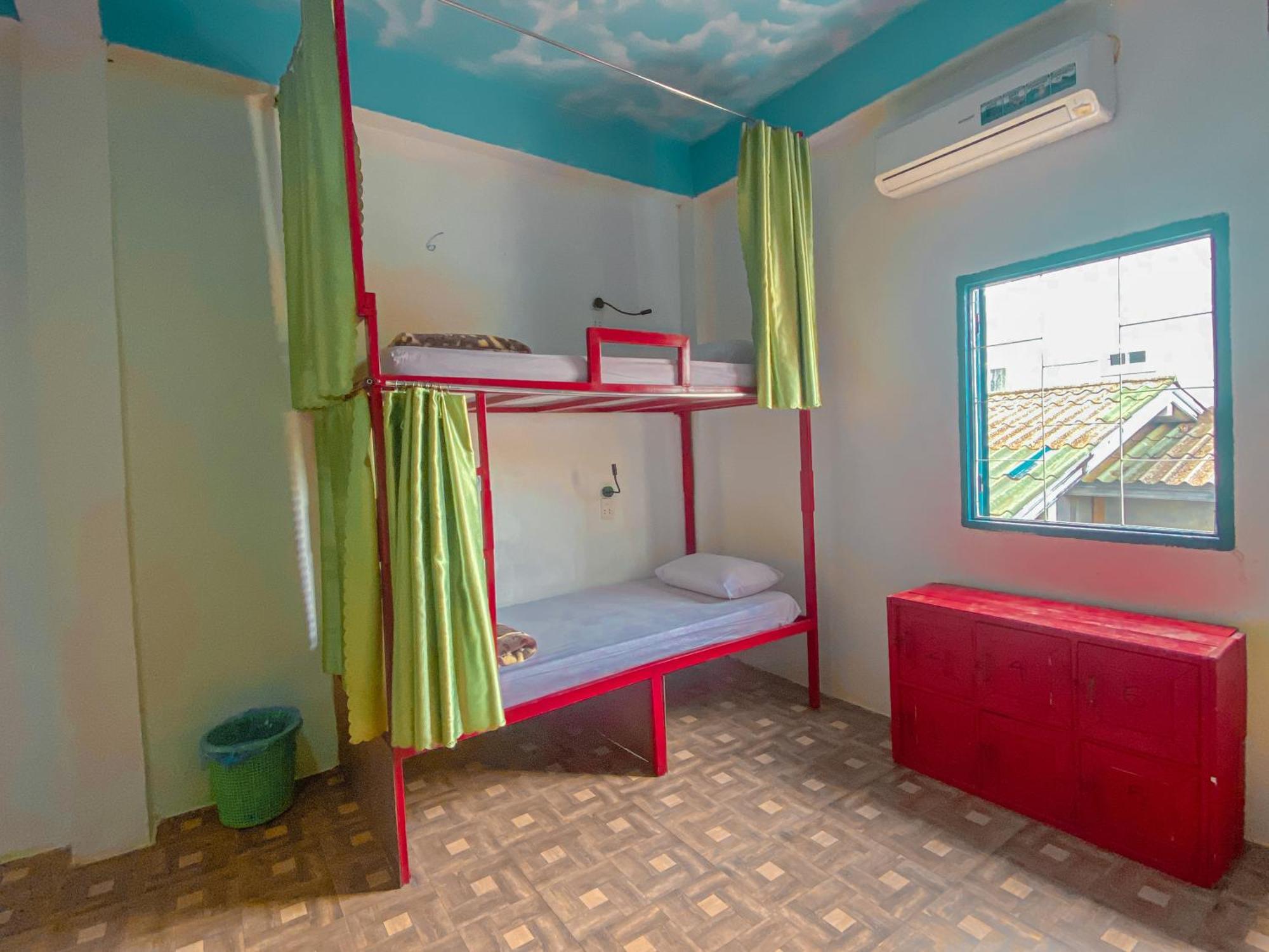 Vang Vieng Ruby Backpackers Hostel Екстер'єр фото
