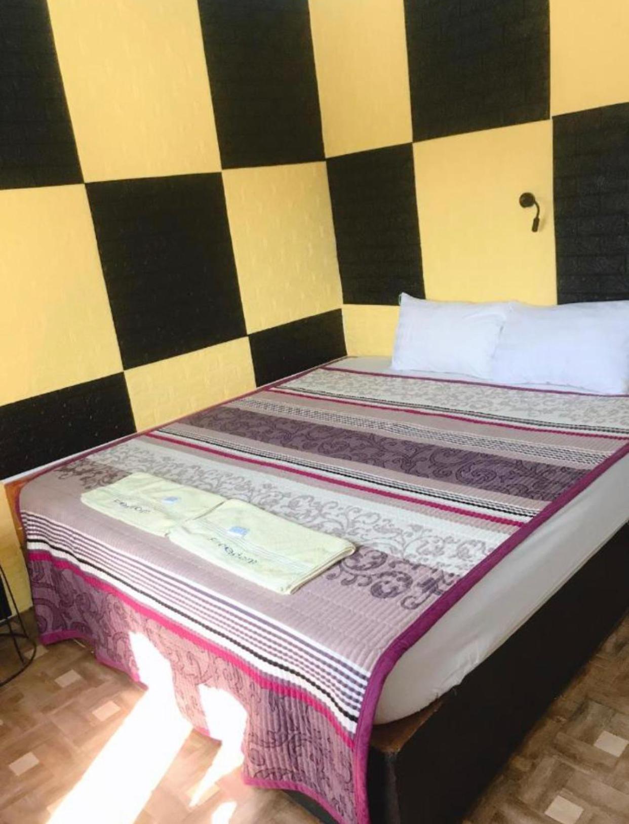 Vang Vieng Ruby Backpackers Hostel Екстер'єр фото