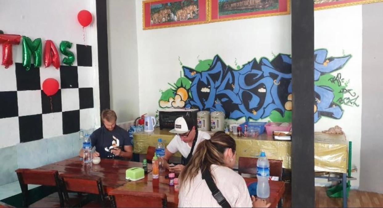 Vang Vieng Ruby Backpackers Hostel Екстер'єр фото
